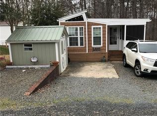 118 Walnut Dr, New London, NC 28127