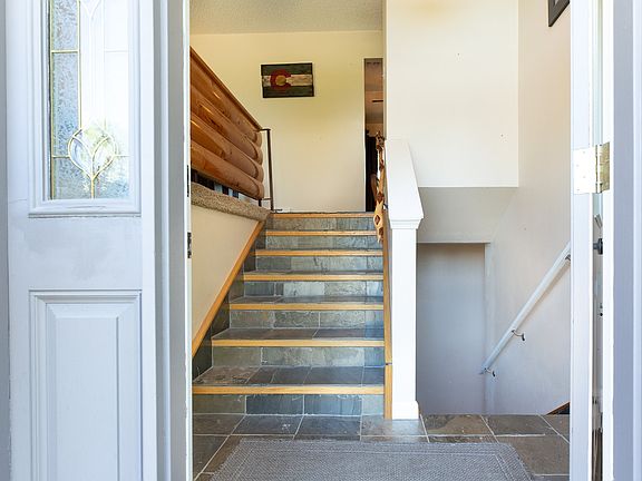 4th image of 620 High View Way