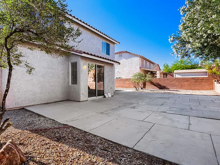 1037 Plentywood Pl — Photo 26