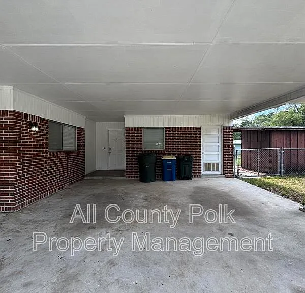 2255 E Helen Cir — Photo 4