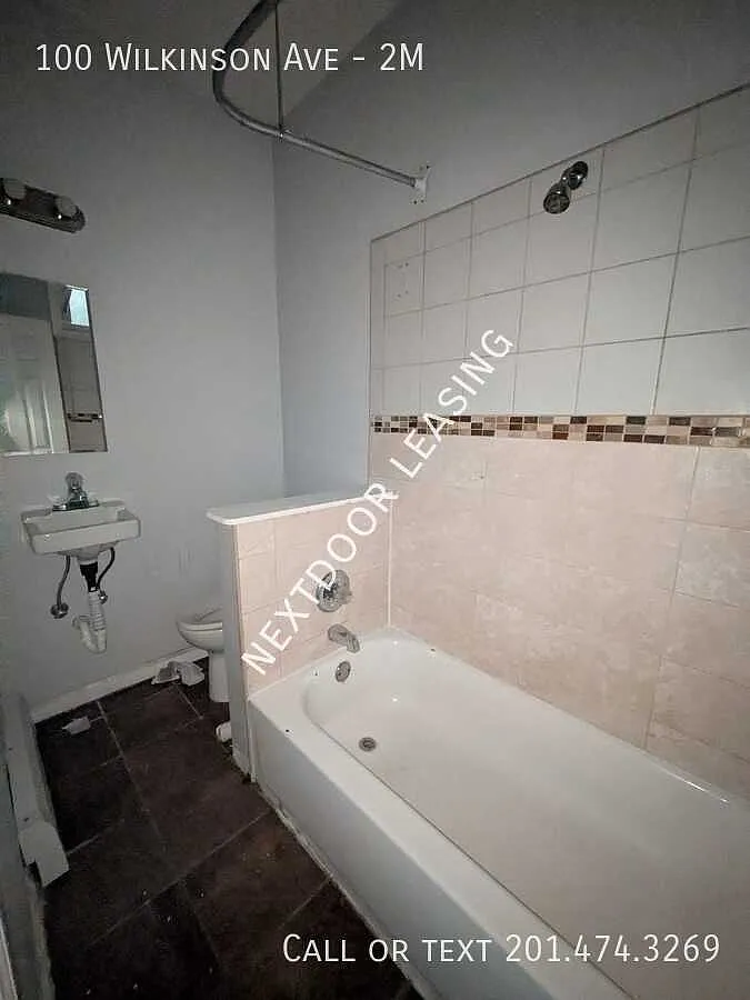 100 Wilkinson Ave — Photo 4