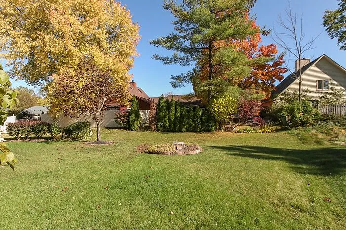 33 Rogers Rd — Photo 15
