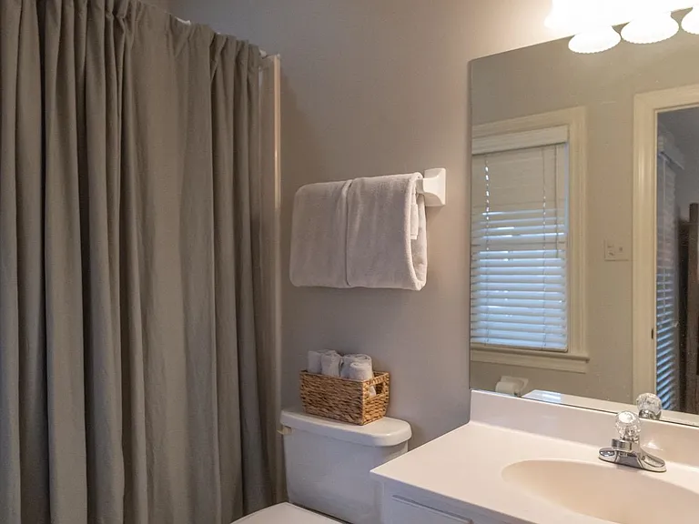 525 Rienzi Dr — Photo 12
