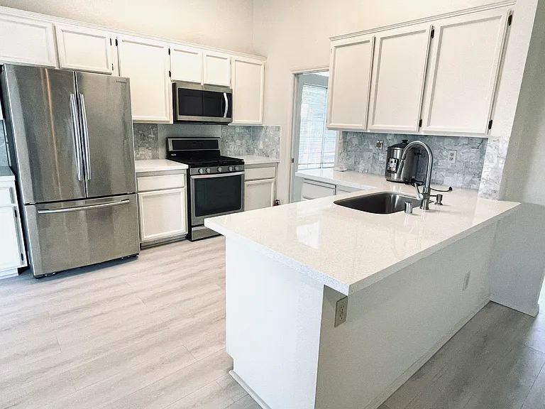 1232 Chablis Cir — Photo 5
