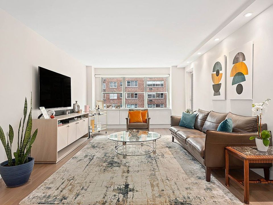 1st image of 300 E 71st St APT 8H