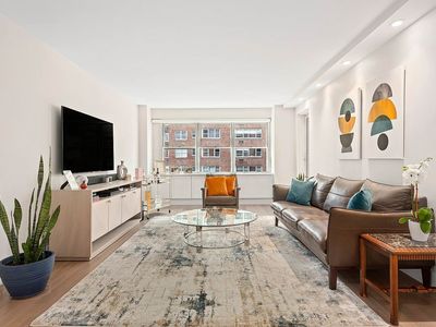 300 E 71st St APT 8H, New York, NY, 10021