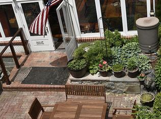 2939 Newark St NW, Washington, DC 20008