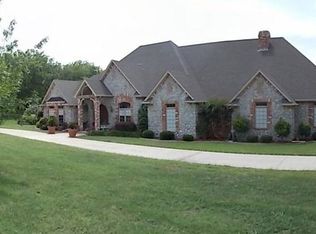 211 Woods Ln, Ardmore, OK 73401