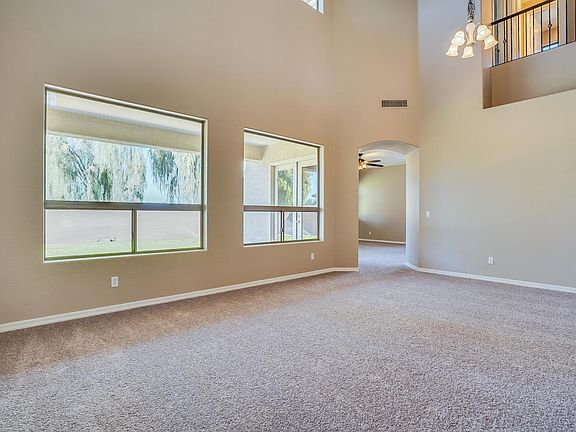 3rd image of 2119 N Cougar Ct