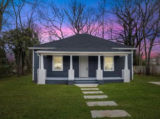 106 N Hale St, Eden, NC 27288