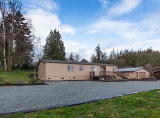17586 Valentine Rd, Mount Vernon, WA 98273