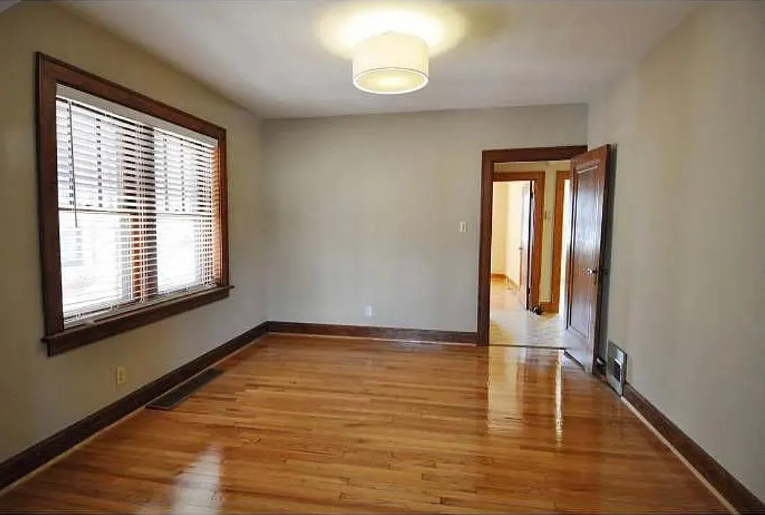 2 bed, 1200 sqft, $1,400 — Photo 2