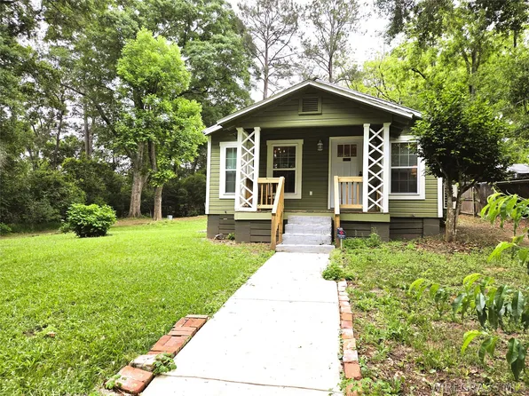 106 E Edgewood Dr, Enterprise, AL 36330