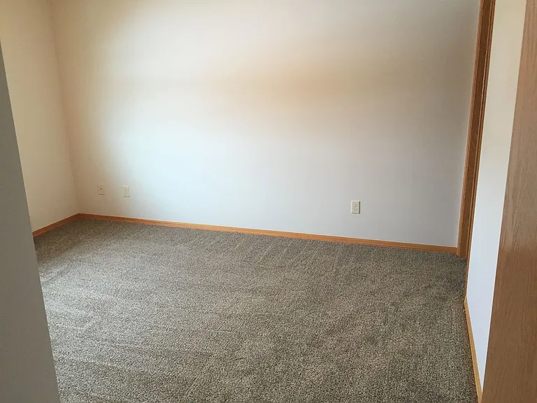 1112-1178 Scout Dr — Photo 10