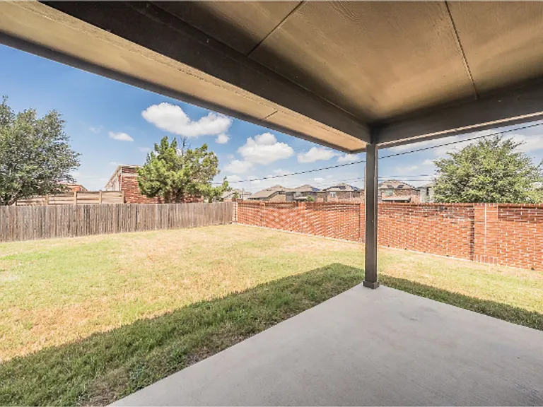 7325 Wavecrest Way — Photo 38
