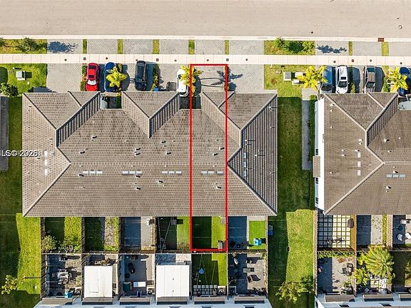 4th image of 10934 SW 235th St