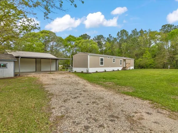 2871 Shady Oak Dr, Silsbee, TX 77656