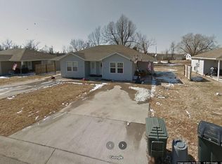 323 Lee St #323, Lebanon, MO 65536