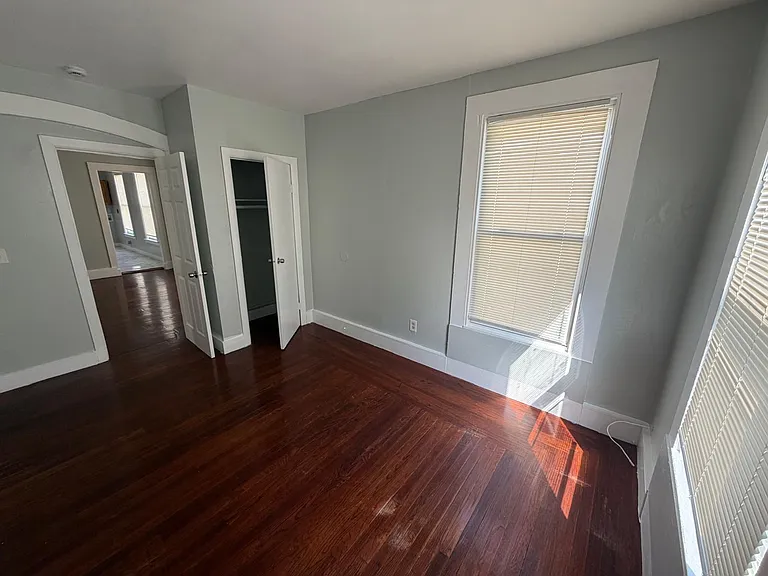 611 Elm St #2 — Photo 3