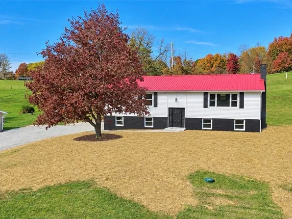 405 Walnut Hills Dr, Zanesville, OH 43701