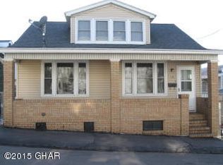12 N Gilbert St, Shenandoah, PA 17976