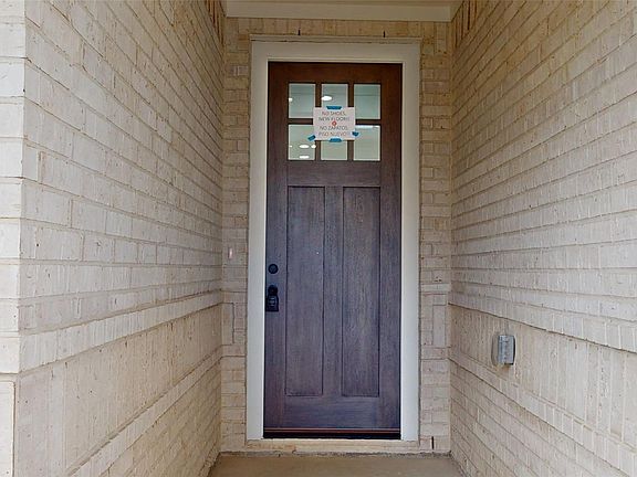 2nd image of 5119 Selinsky Rd