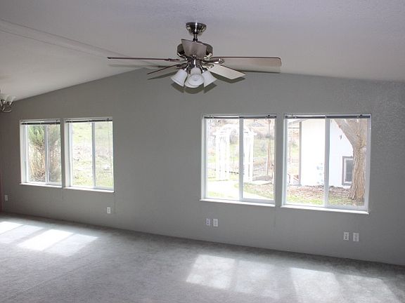 3rd image of 42030 Fawn Ln N