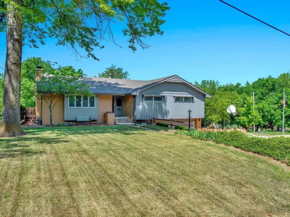 4737 NE Indian Creek Rd, Topeka, KS 66617