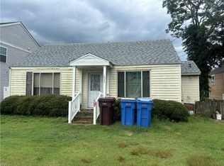 1025 Calloway Ave, Chesapeake, VA 23324