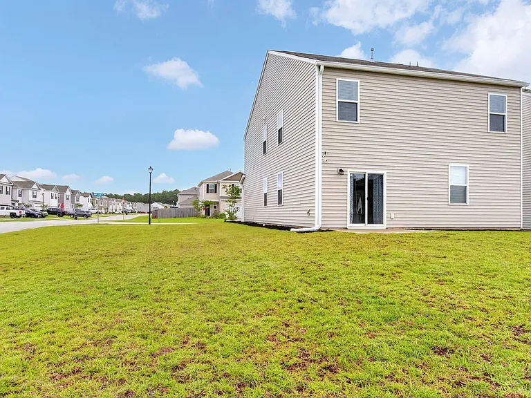 129 Holly Leaf Ln — Photo 25