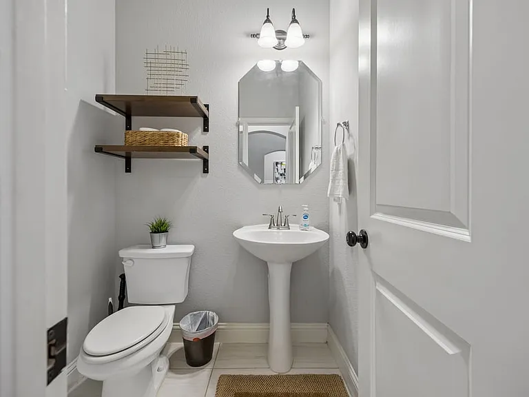 13946 Falcon Ranch Dr — Photo 24