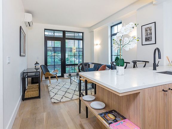 5th image of 25 Bruckner Blvd #4UA