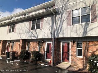 65 Abington Gardens Dr, Clarks Summit, PA