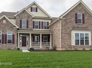 3622 Tournament Dr, Elgin, IL 60124