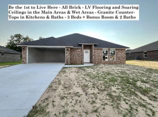 5442 Lee Farm Blvd, Crestview, FL 32536