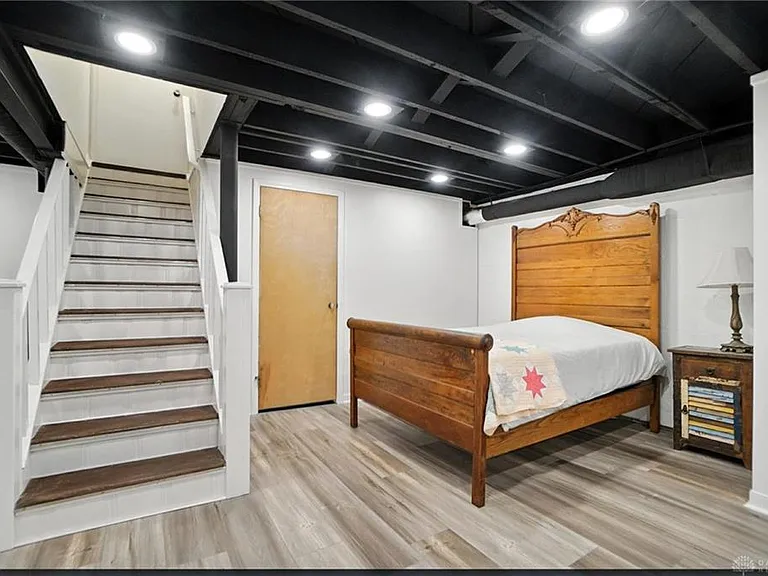 108 Napoleon Dr — Photo 37