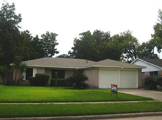 1315 Twin Falls Rd, Houston, TX 77088