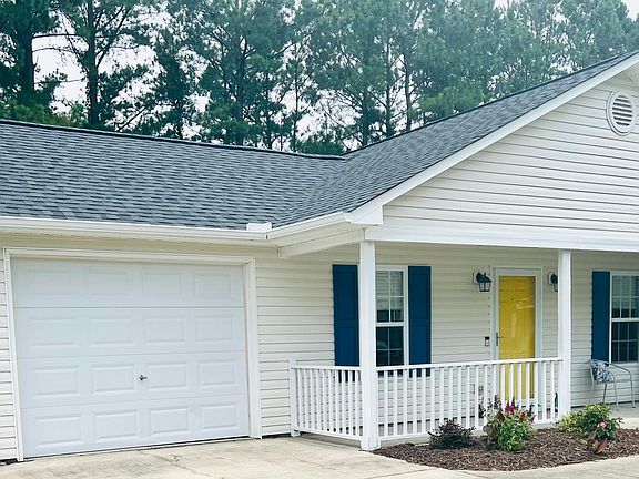 2nd image of 1423 Forest Hill Drive