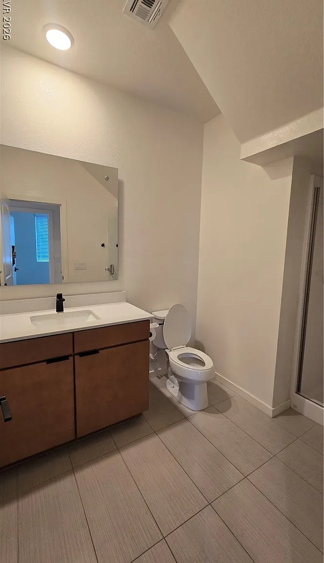 3 bed, 3.0 bath, 1985 sqft, $2,950 — Photo 2
