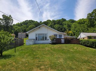 2711 12th Ave, Beaver Falls, PA 15010