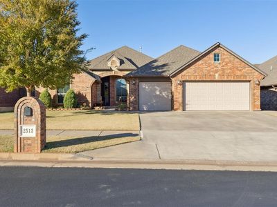 2513 SE 39th St, Moore, OK, 73160