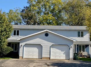 842 Teutonia Dr, Burlington, WI