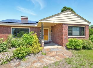 117 Parsons St, Easthampton, MA 01027