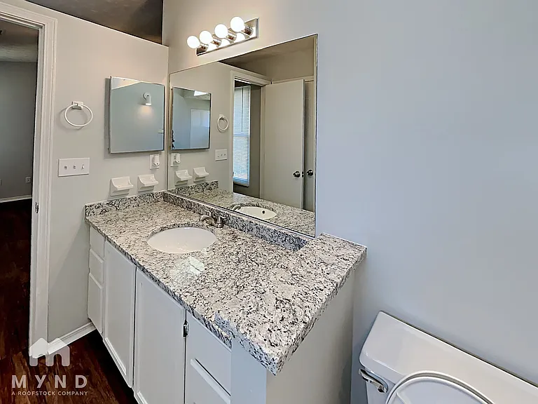 6454 Eastbriar Dr — Photo 15