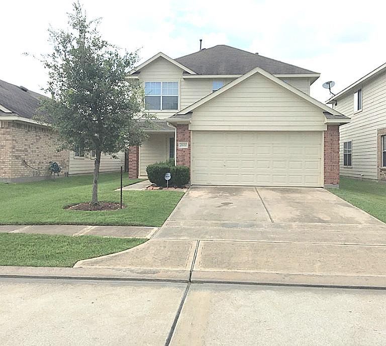 1st image of 2823 Maybrook Hollow Ln