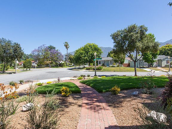 2nd image of 2066 Las Lunas St