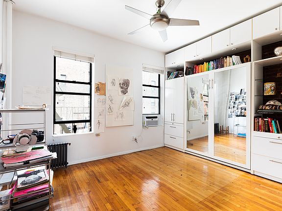 2nd image of 32 Jones St APT 4D