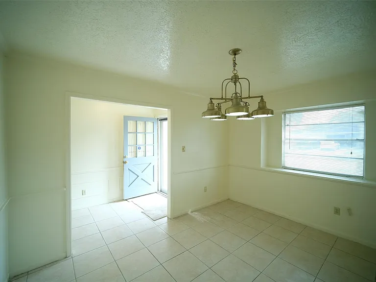 12618 Bexley Dr — Photo 6