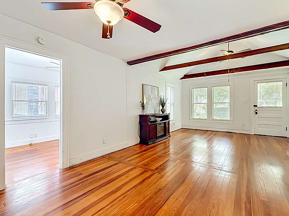 3rd image of 17 Ballard Ave