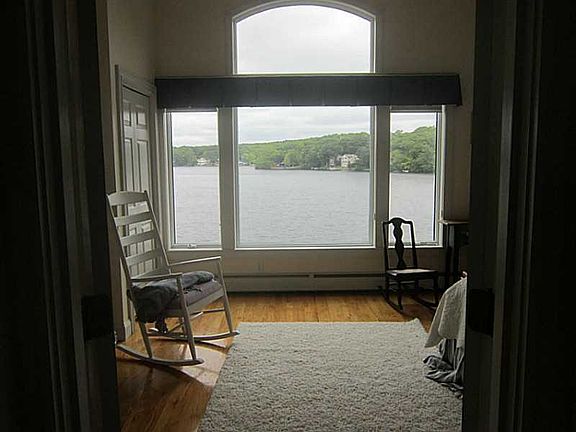 4th image of 12 Birch Dr